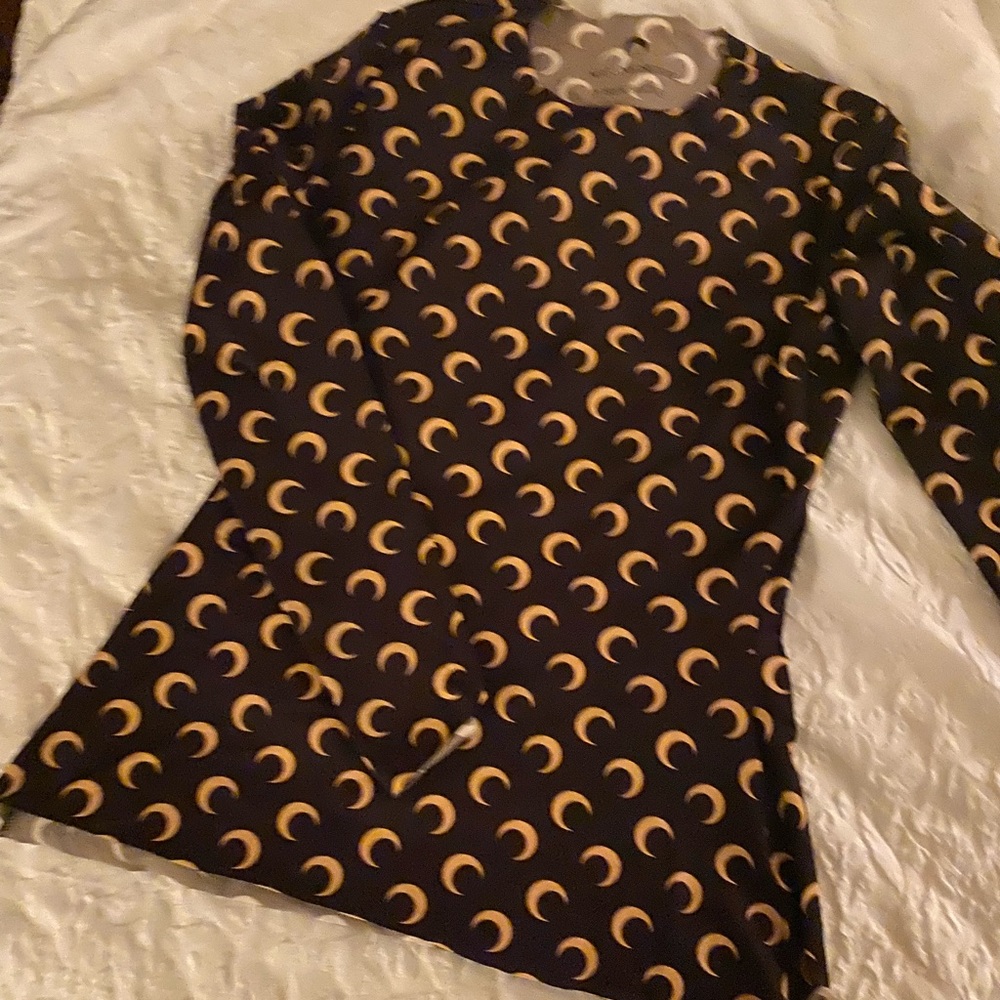 has some damage on sleeve